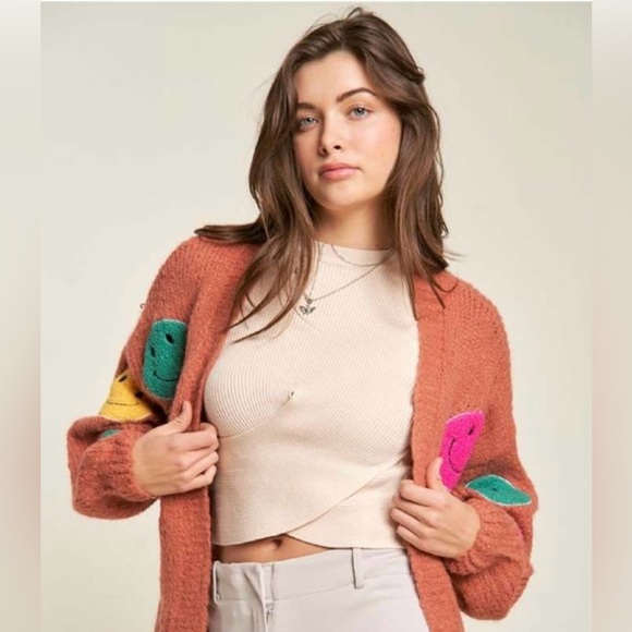 DAVI & DANI Sweaters - DAVI & DANI Smile Applique Long Bell Sleeve Open Fuzzy Knit Cardigan SZ:L